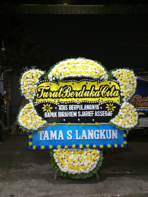 Papan Bunga Duka di Cipinang
